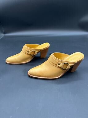 Women’s Shoe Soft Leather High Heel Slide On Gianni Bini Western Mules 7M NWOB